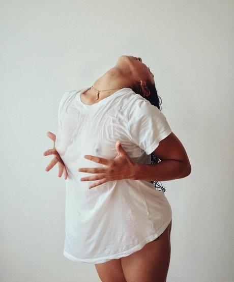 Foto desnuda filtrada de OnlyFans de Stephanie Marieotto