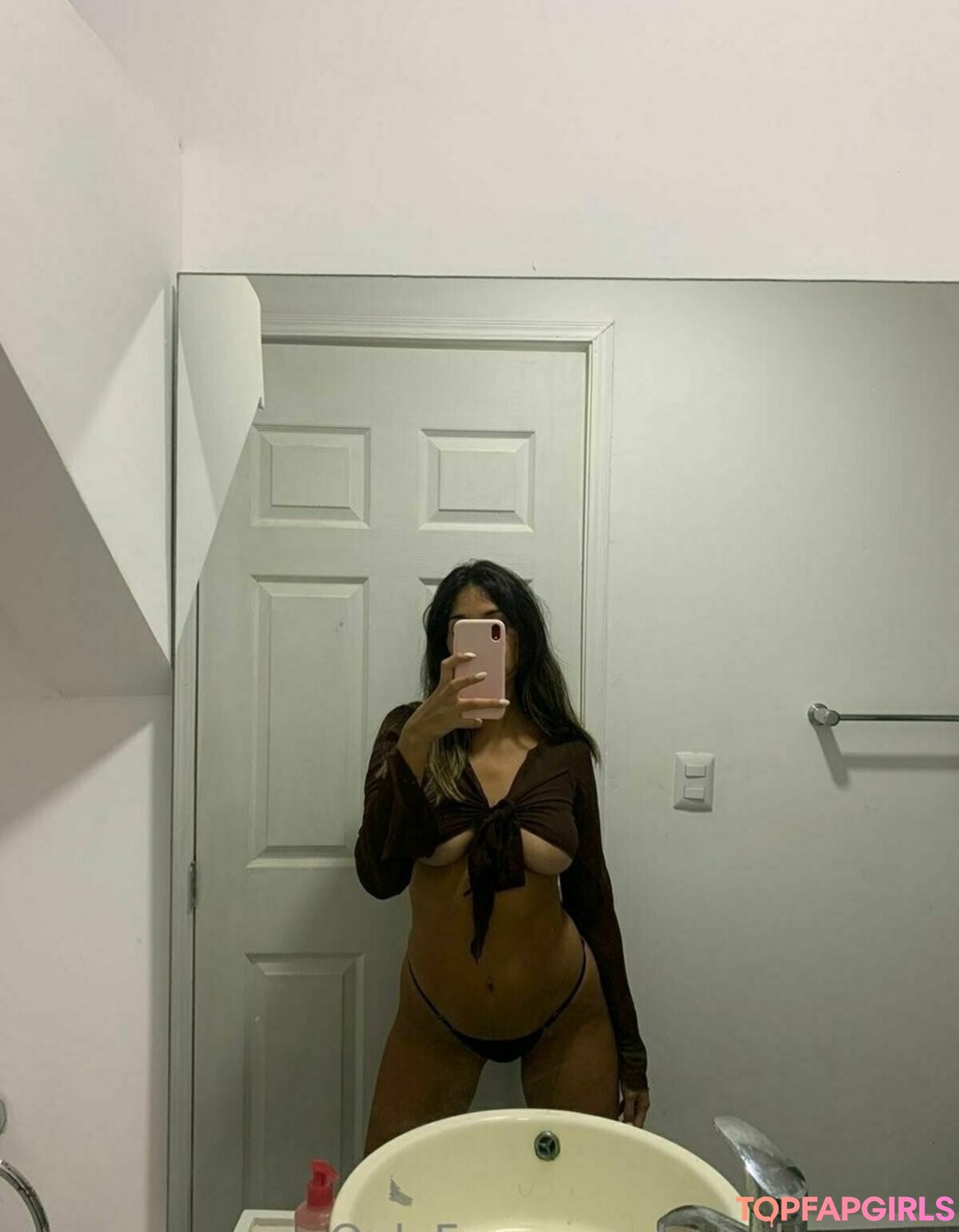 Foto desnuda filtrada de OnlyFans de Ashelyvegaz #20 Foto desnuda filtrada de OnlyFans de Ashelyvegaz #20