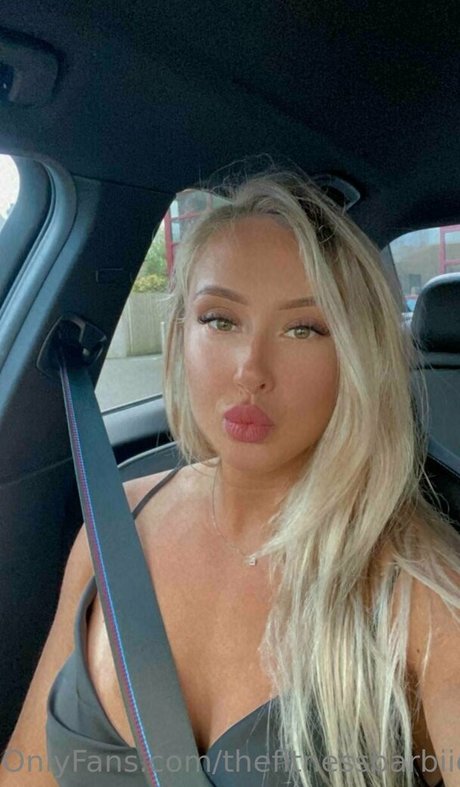 Foto desnuda filtrada de OnlyFans de Thefitnessbarbiie