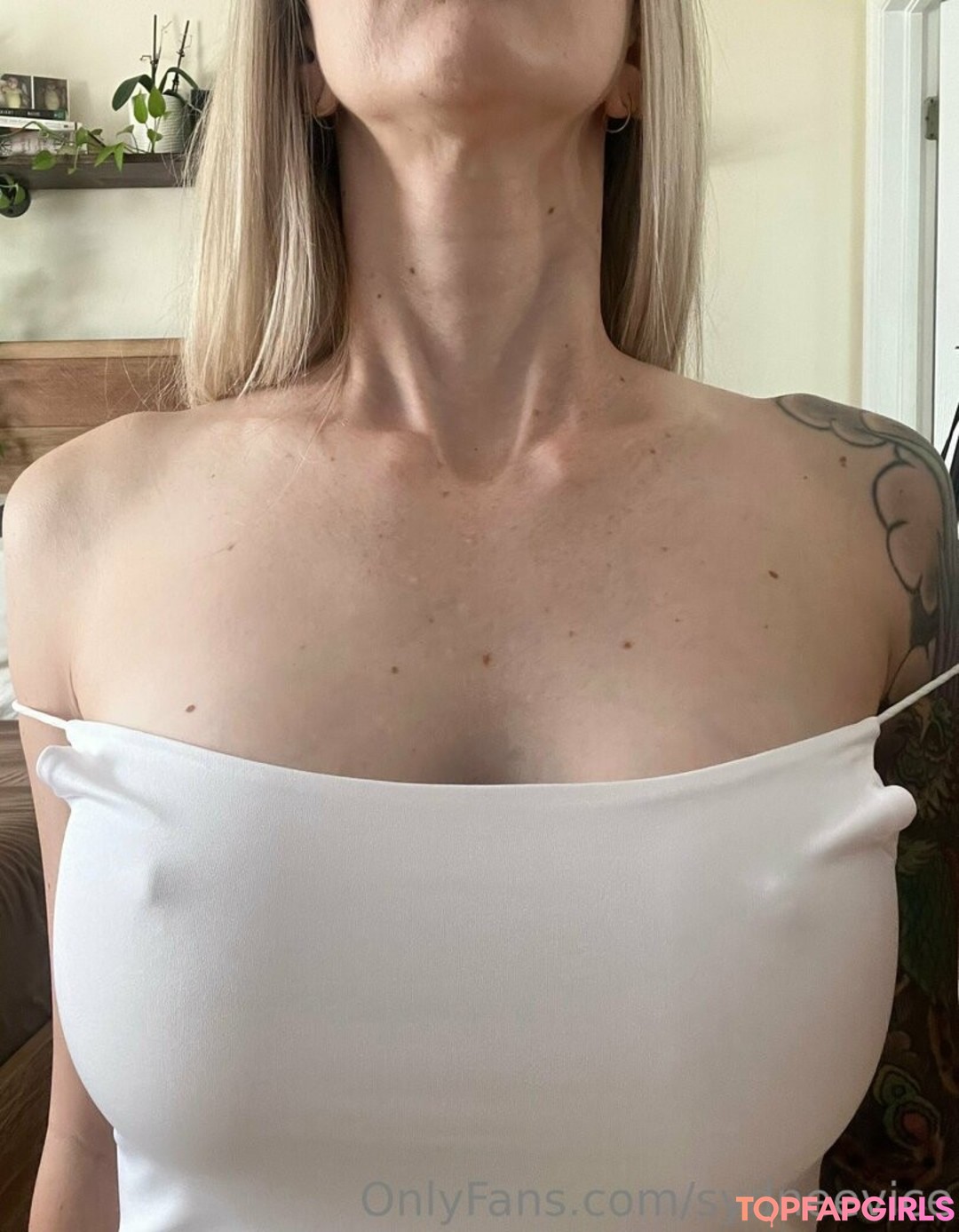 Foto desnuda filtrada de OnlyFans de Sydneevice #13 Foto desnuda filtrada de OnlyFans de Sydneevice #13
