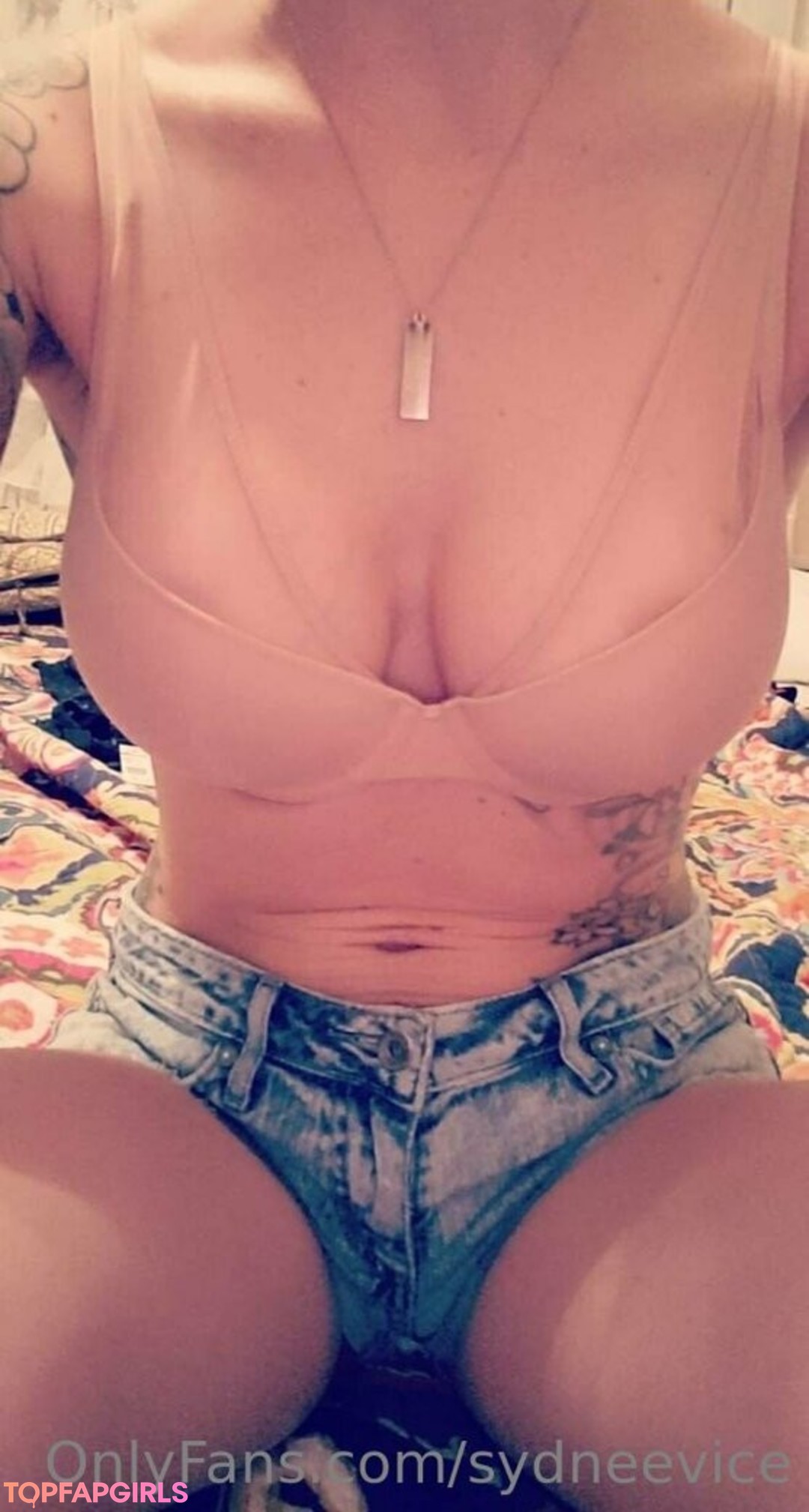 Foto desnuda filtrada de OnlyFans de Sydneevice #29 Foto desnuda filtrada de OnlyFans de Sydneevice #29