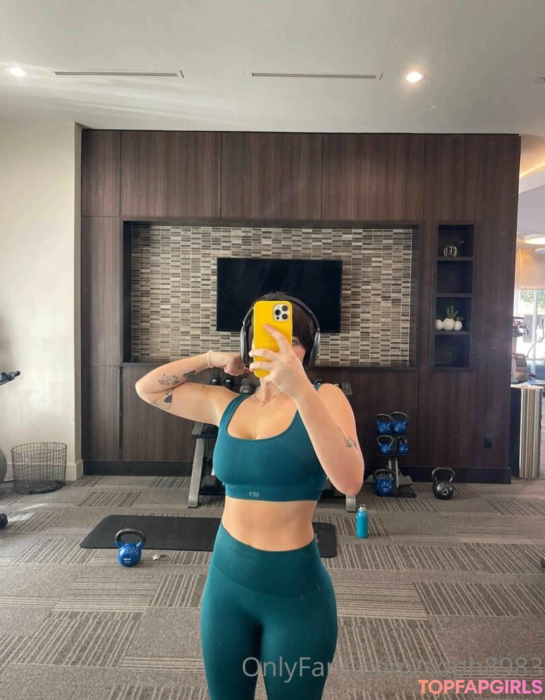 Foto desnuda filtrada de OnlyFans de Bgkerix38652 #27 Foto desnuda filtrada de OnlyFans de Bgkerix38652 #27