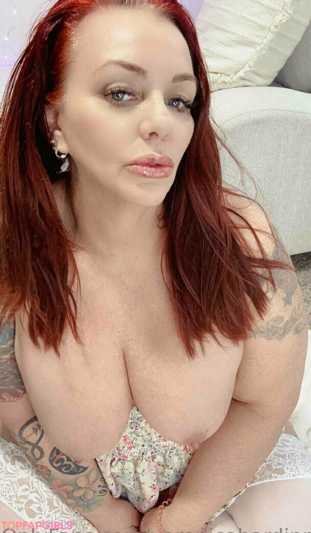 Foto desnuda filtrada de OnlyFans de Veronicahardinn #237 Foto desnuda filtrada de OnlyFans de Veronicahardinn #237