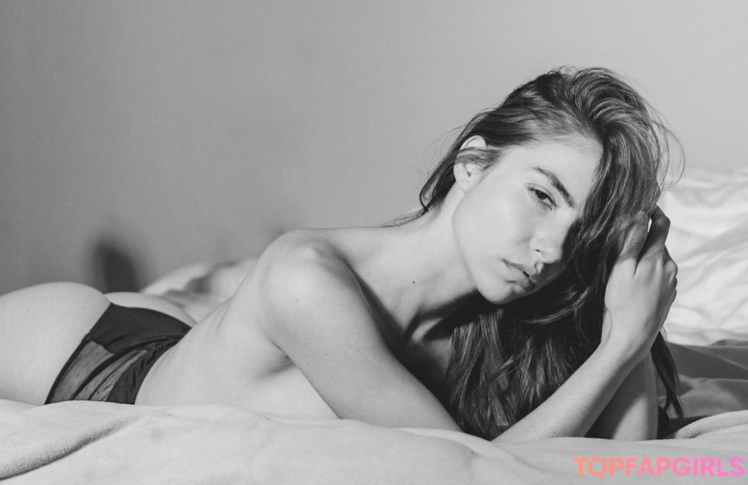 Foto desnuda filtrada de OnlyFans de Rebecca Bagnol #831 Foto desnuda filtrada de OnlyFans de Rebecca Bagnol #831