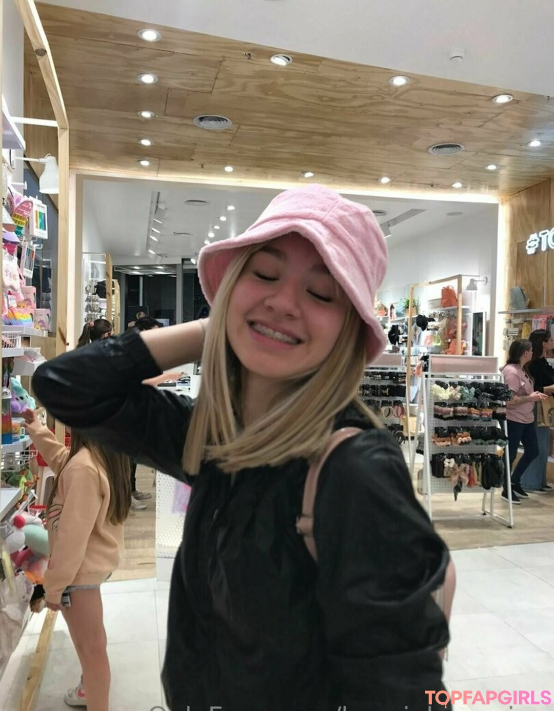 Foto desnuda filtrada de OnlyFans de Kayciebrowning #9 Foto desnuda filtrada de OnlyFans de Kayciebrowning #9