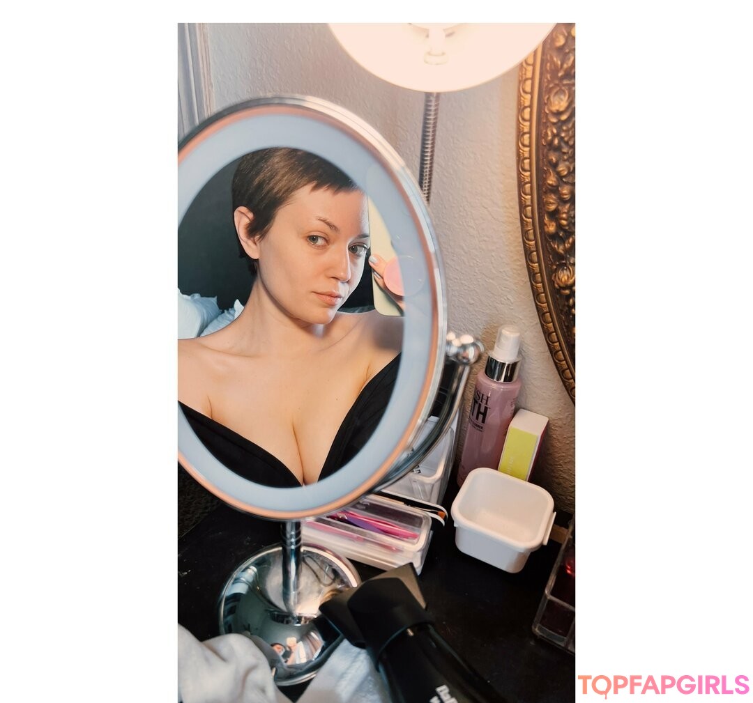 Foto desnuda filtrada de OnlyFans de Girl On Cinema #118 Foto desnuda filtrada de OnlyFans de Girl On Cinema #118