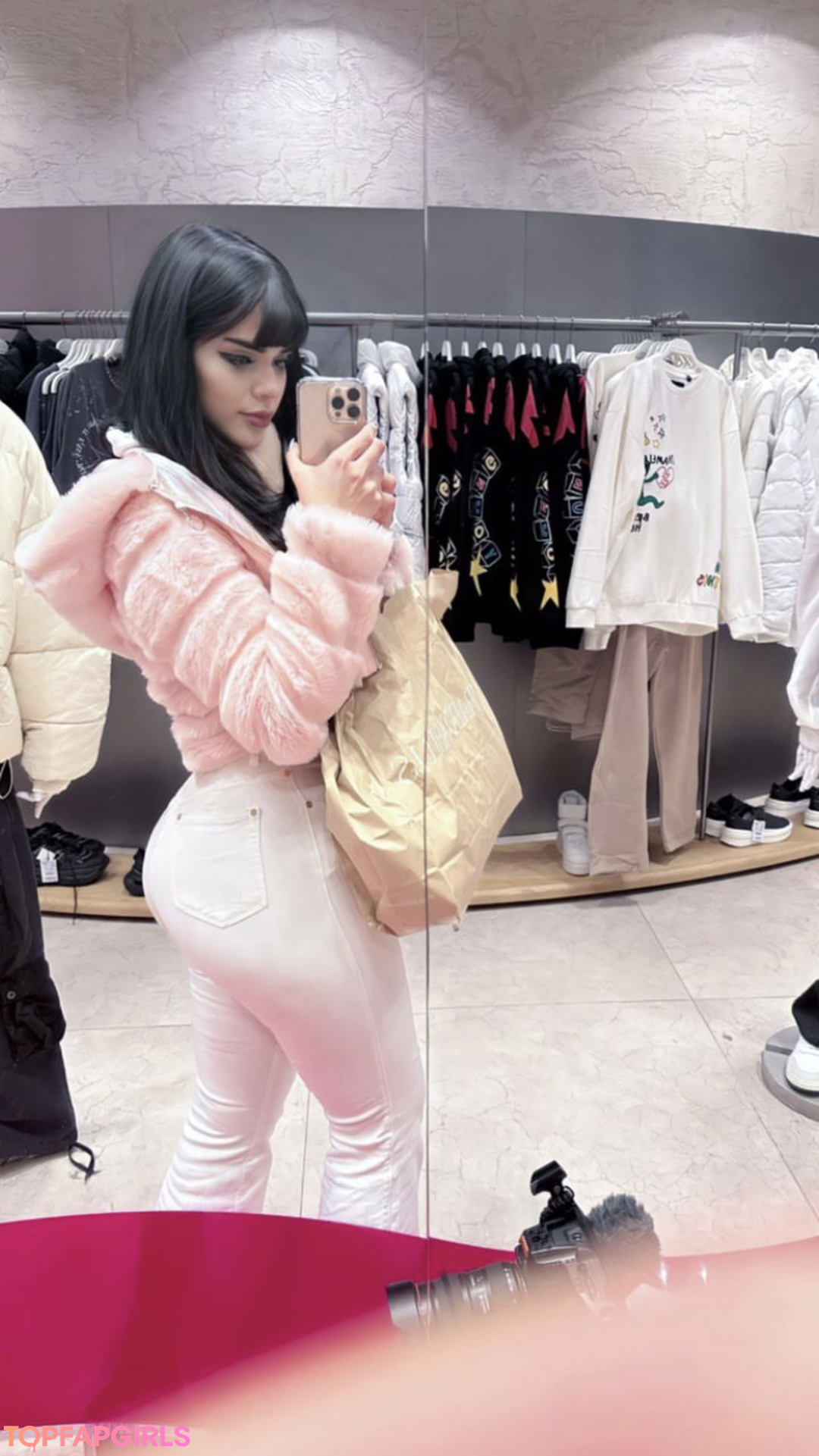 Foto desnuda filtrada de OnlyFans de Chxrryxblossom #435 Foto desnuda filtrada de OnlyFans de Chxrryxblossom #435