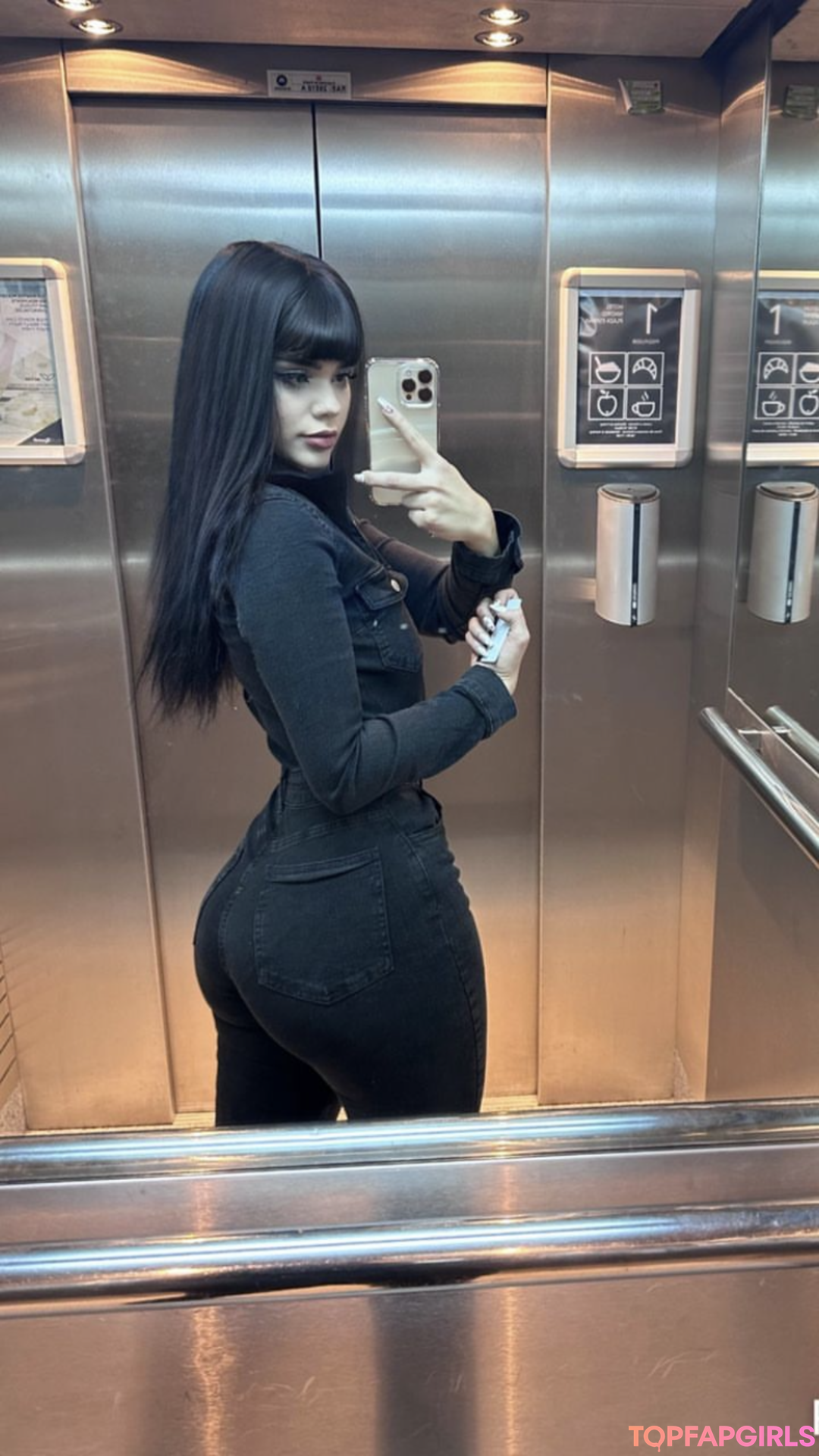 Foto desnuda filtrada de OnlyFans de Chxrryxblossom #509 Foto desnuda filtrada de OnlyFans de Chxrryxblossom #509