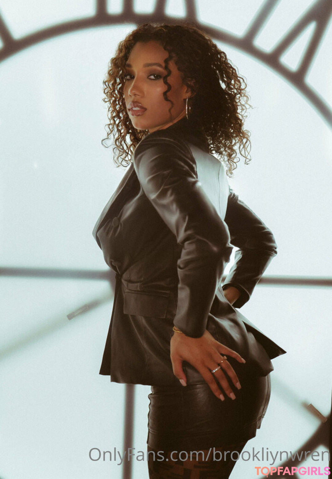 Foto desnuda filtrada de OnlyFans de Brookliynwren #15 Foto desnuda filtrada de OnlyFans de Brookliynwren #15