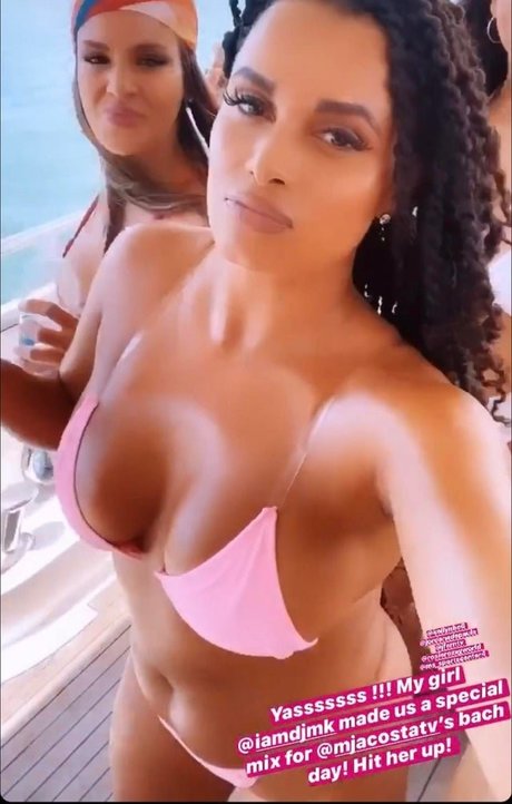 Foto desnuda filtrada de OnlyFans de Joy Taylor