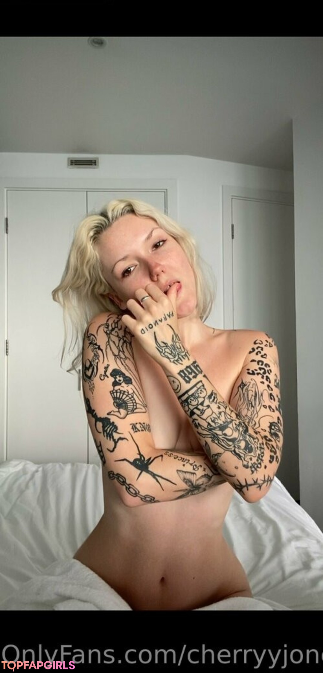 Foto desnuda filtrada de OnlyFans de Cherryyjones #108 Foto desnuda filtrada de OnlyFans de Cherryyjones #108