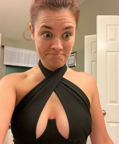 Foto desnuda filtrada de OnlyFans de Beth Freeman