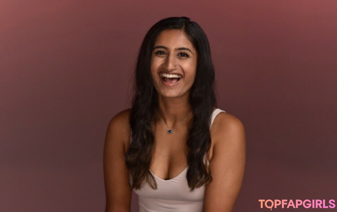 Foto desnuda filtrada de OnlyFans de Arasha Lalani #5 Foto desnuda filtrada de OnlyFans de Arasha Lalani #5