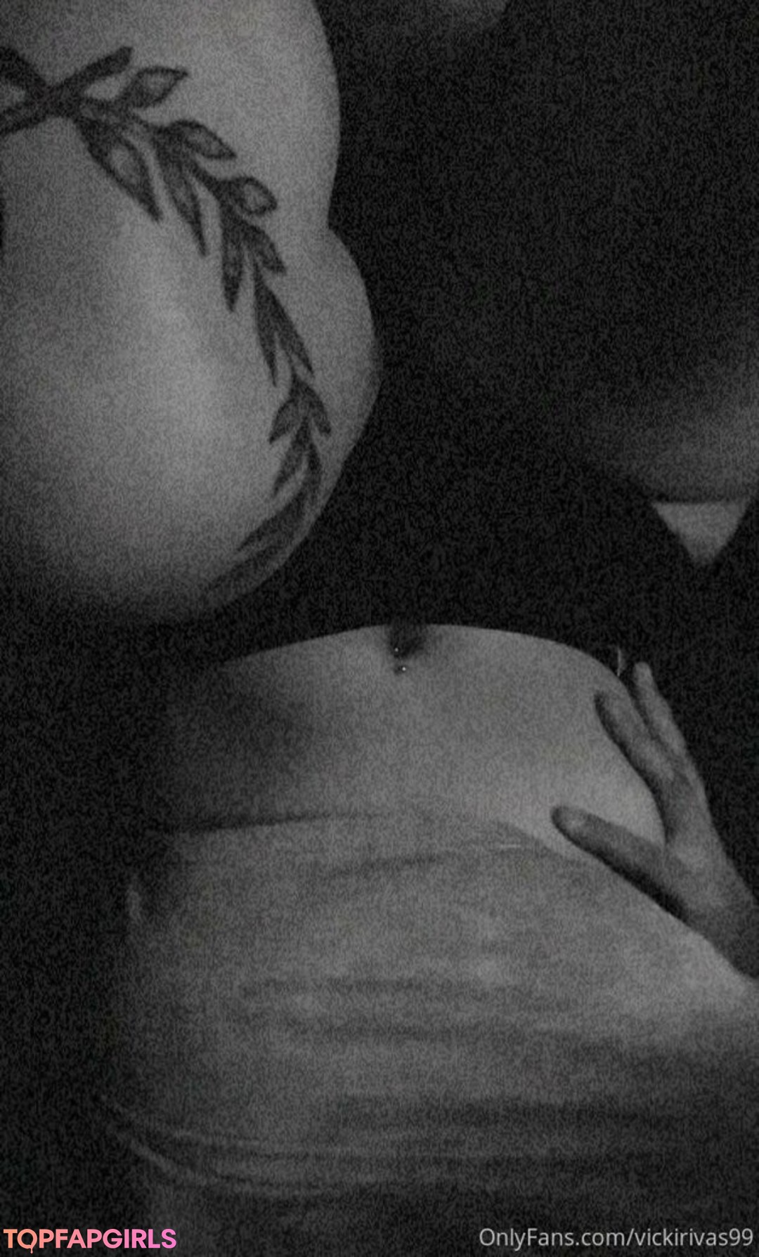 Foto desnuda filtrada de OnlyFans de Vickirivas99 #1 Foto desnuda filtrada de OnlyFans de Vickirivas99 #1