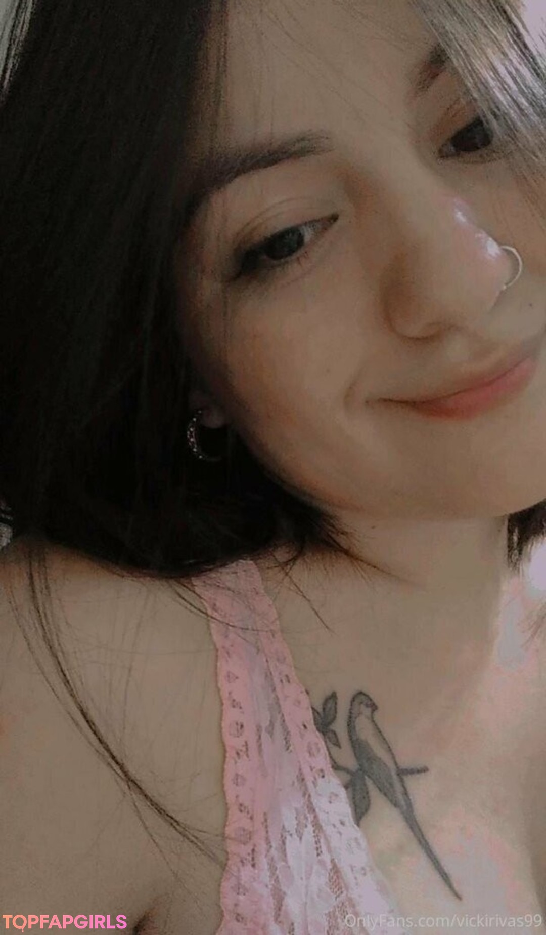 Foto desnuda filtrada de OnlyFans de Vickirivas99 #20 Foto desnuda filtrada de OnlyFans de Vickirivas99 #20