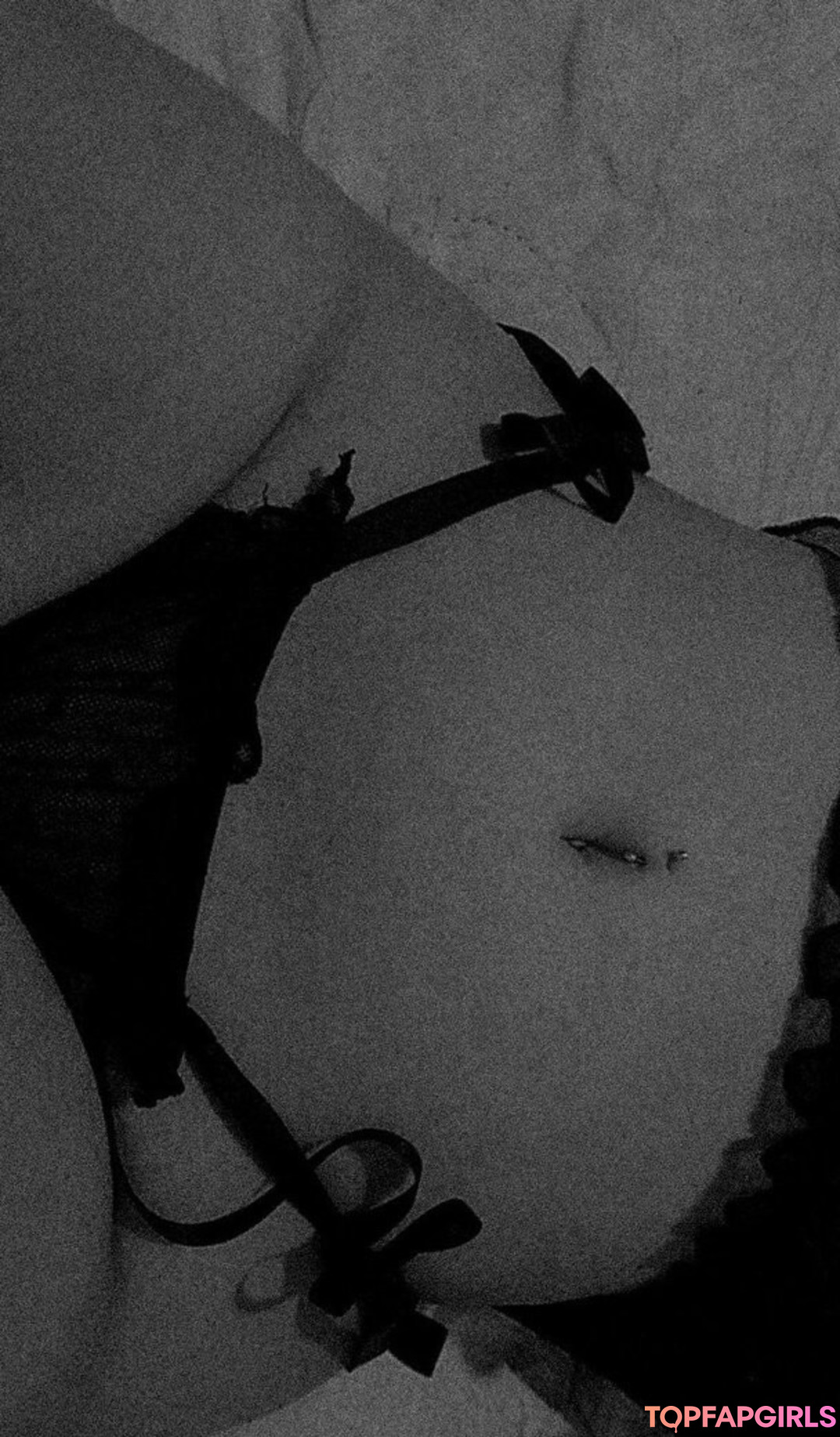 Foto desnuda filtrada de OnlyFans de Vickirivas99 #5 Foto desnuda filtrada de OnlyFans de Vickirivas99 #5