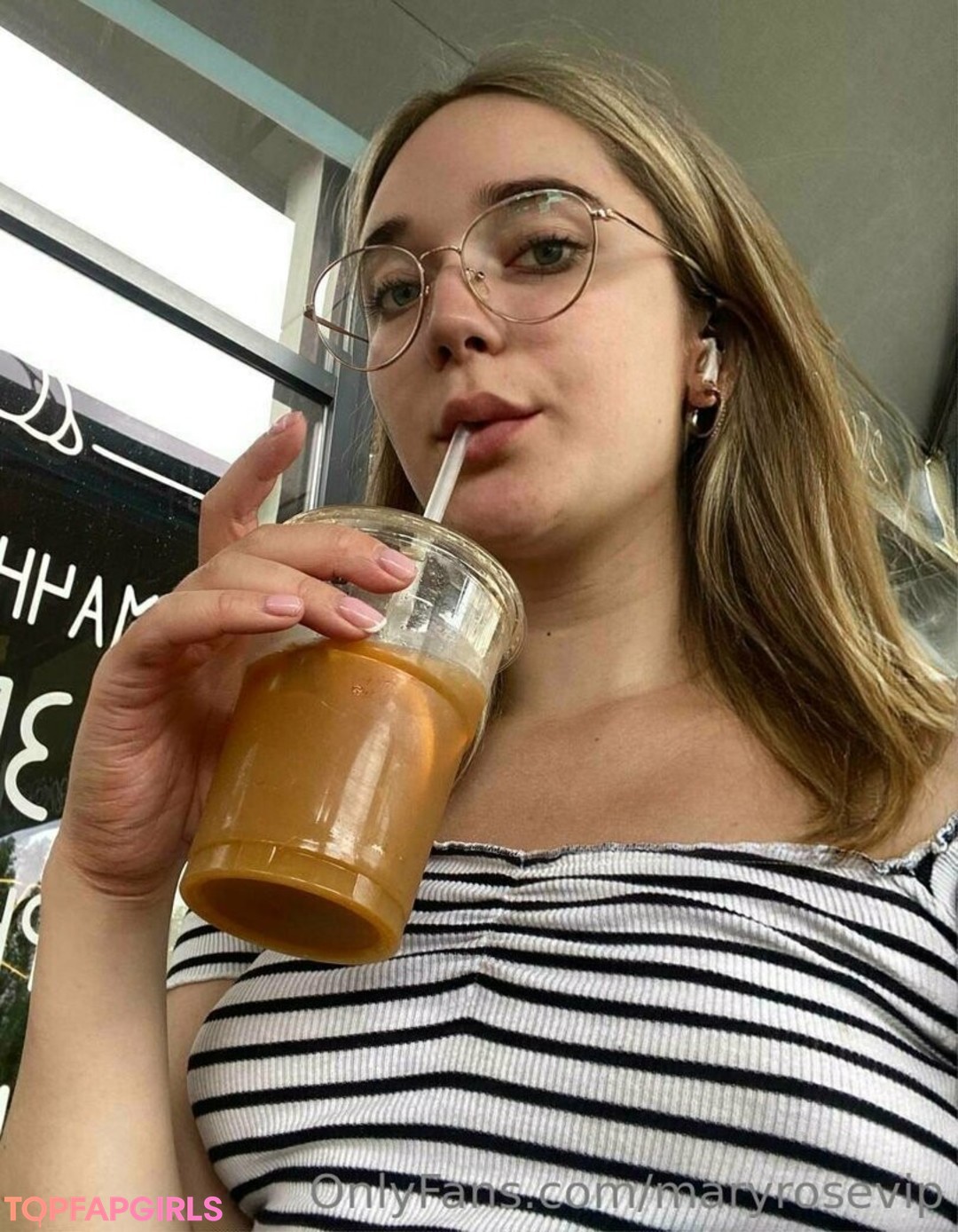 Foto desnuda filtrada de OnlyFans de Maryrosevip #33 Foto desnuda filtrada de OnlyFans de Maryrosevip #33