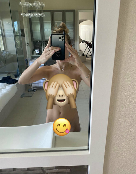 Foto desnuda filtrada de OnlyFans de Kimmygrangerxxx