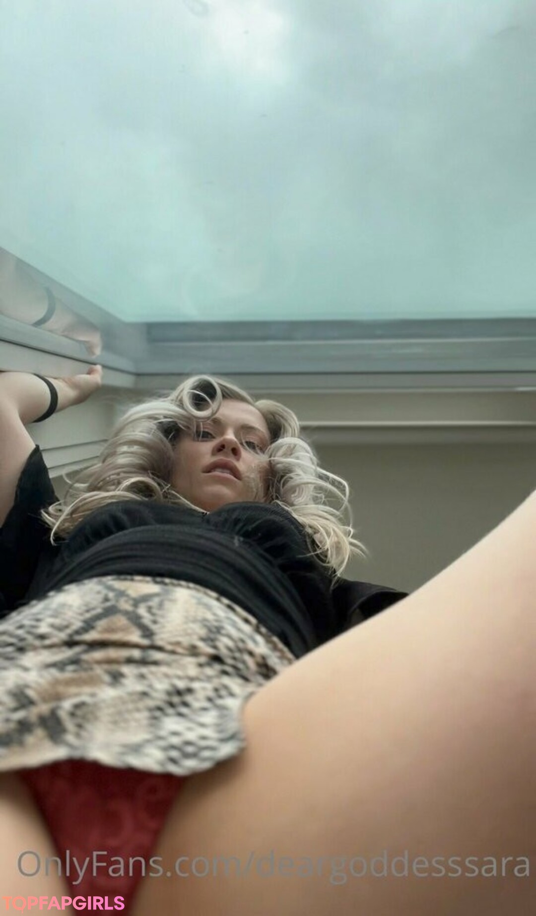 Foto desnuda filtrada de OnlyFans de Deargoddesssara #117 Foto desnuda filtrada de OnlyFans de Deargoddesssara #117