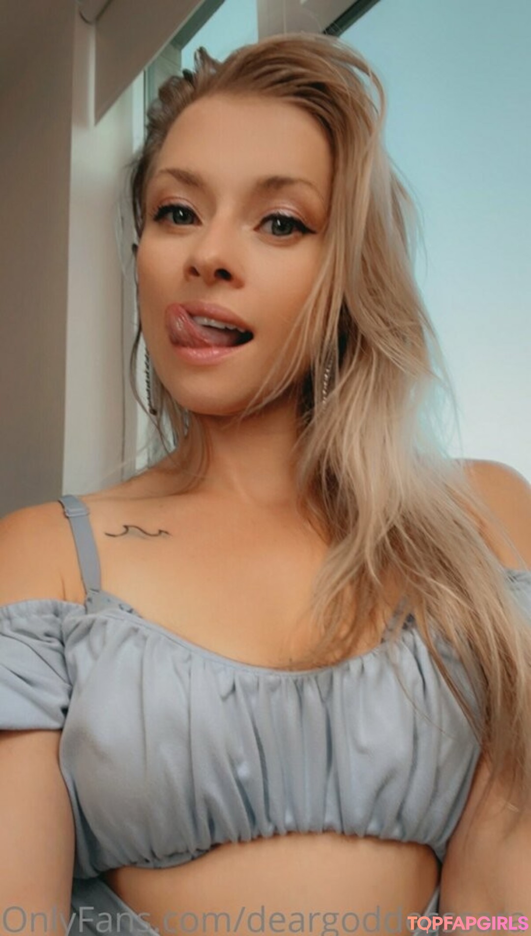 Foto desnuda filtrada de OnlyFans de Deargoddesssara #168 Foto desnuda filtrada de OnlyFans de Deargoddesssara #168