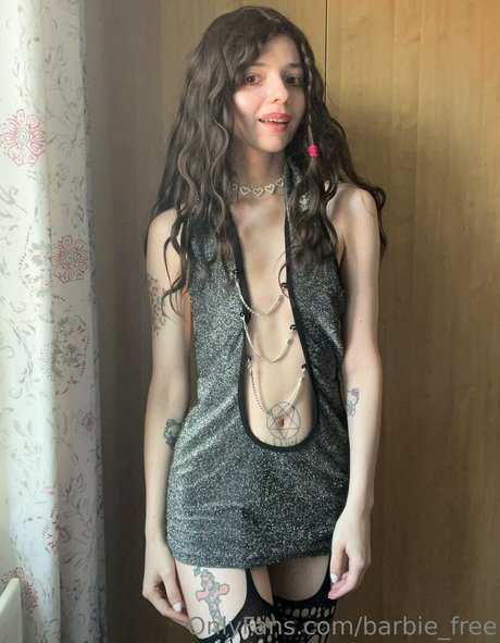 Foto desnuda filtrada de OnlyFans de Barbiefree
