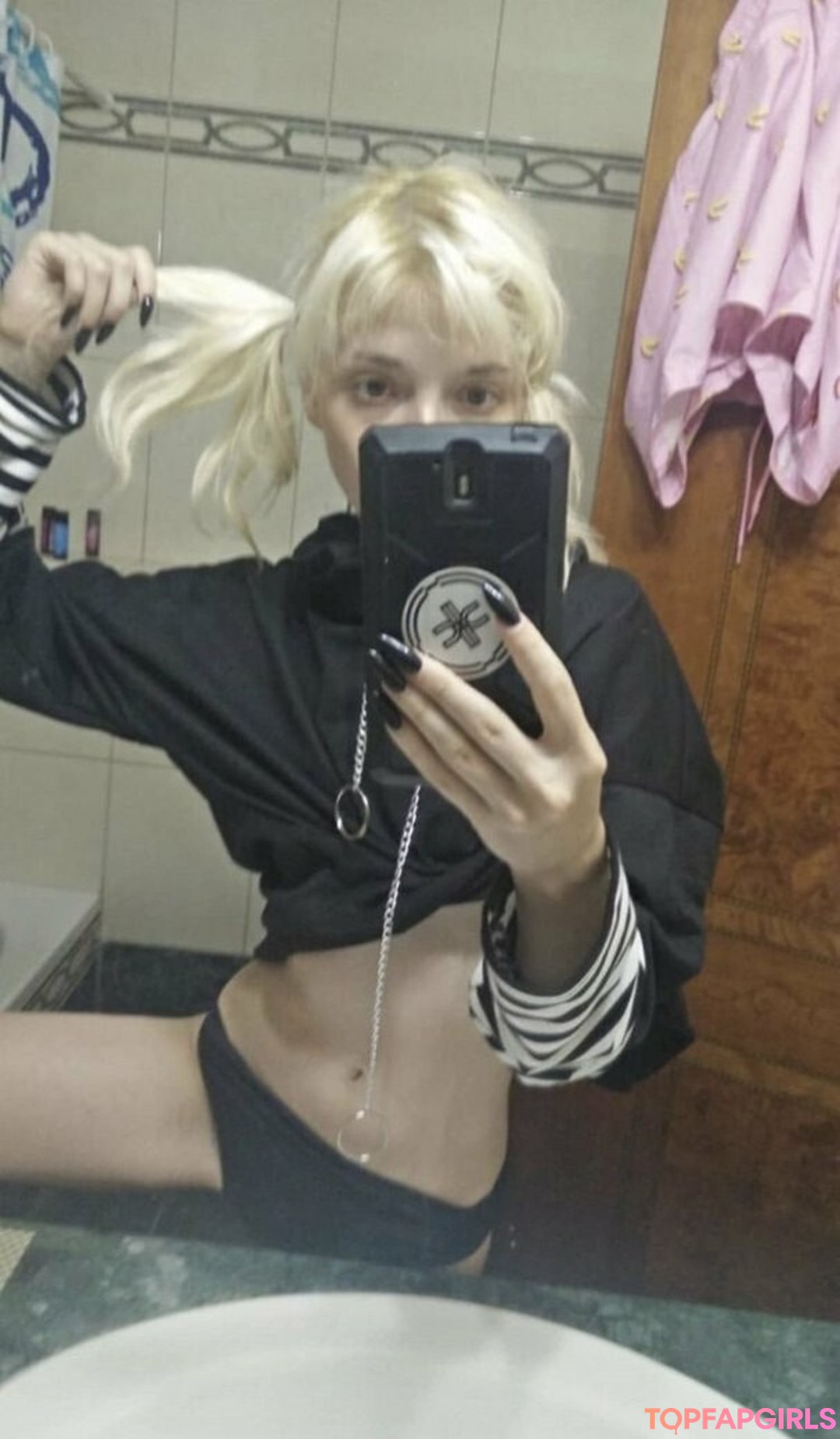 Foto desnuda filtrada de OnlyFans de Barbiefree #34 Foto desnuda filtrada de OnlyFans de Barbiefree #34