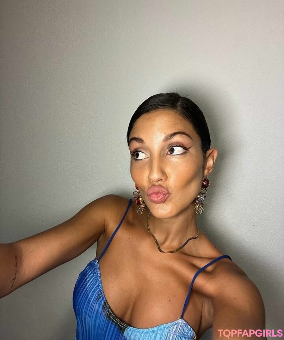 Foto desnuda filtrada de OnlyFans de Tania Medina #442 Foto desnuda filtrada de OnlyFans de Tania Medina #442