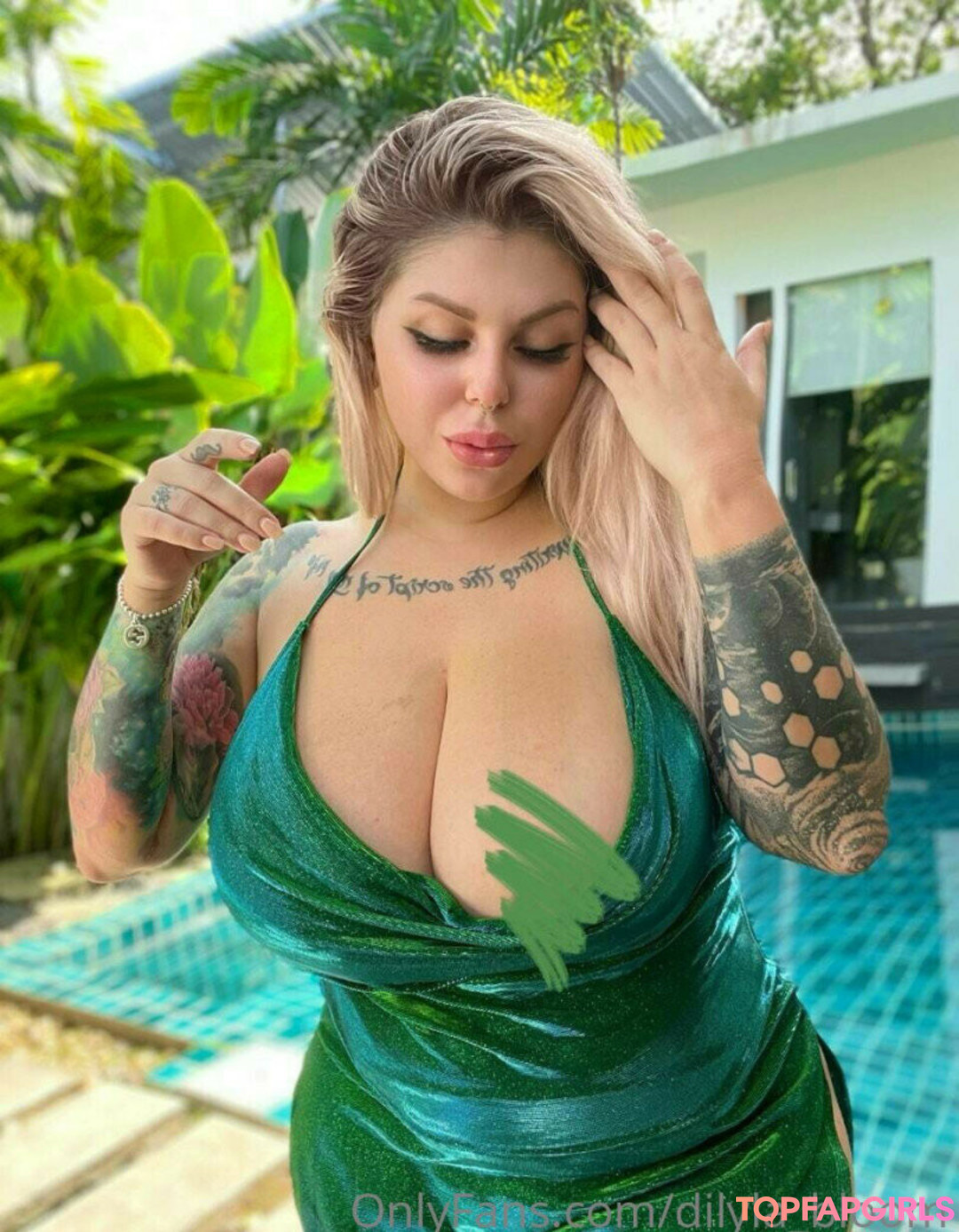 Foto desnuda filtrada de OnlyFans de Dilyla Bloom #102 Foto desnuda filtrada de OnlyFans de Dilyla Bloom #102