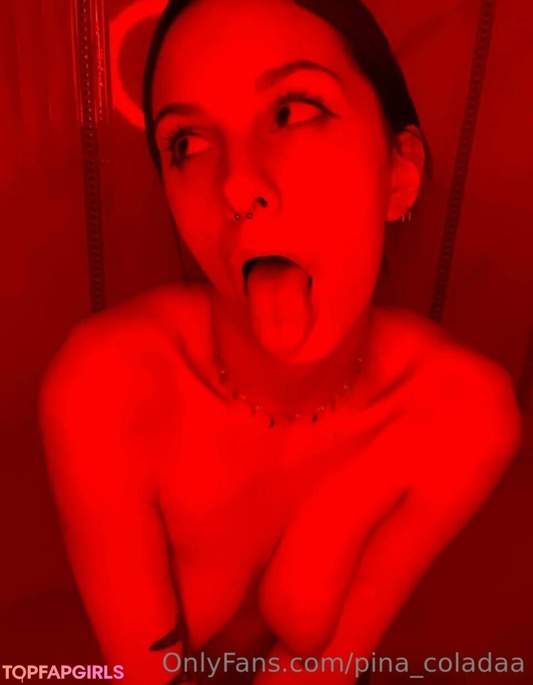 Foto desnuda filtrada de OnlyFans de Pinacoladaofficial #128 Foto desnuda filtrada de OnlyFans de Pinacoladaofficial #128