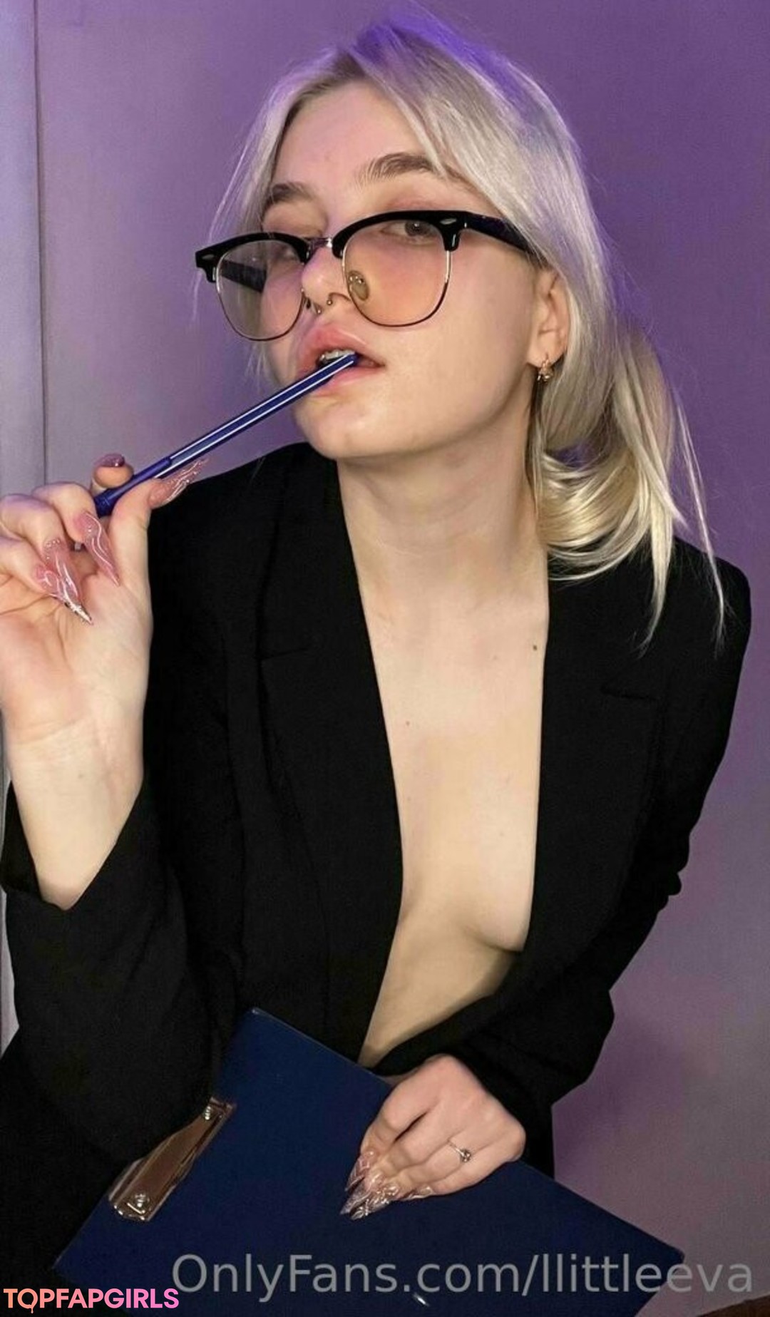 Foto desnuda filtrada de OnlyFans de Llittleeva #70 Foto desnuda filtrada de OnlyFans de Llittleeva #70