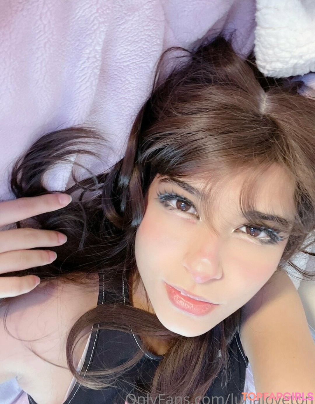Foto desnuda filtrada de OnlyFans de Lunaloveton #127 Foto desnuda filtrada de OnlyFans de Lunaloveton #127