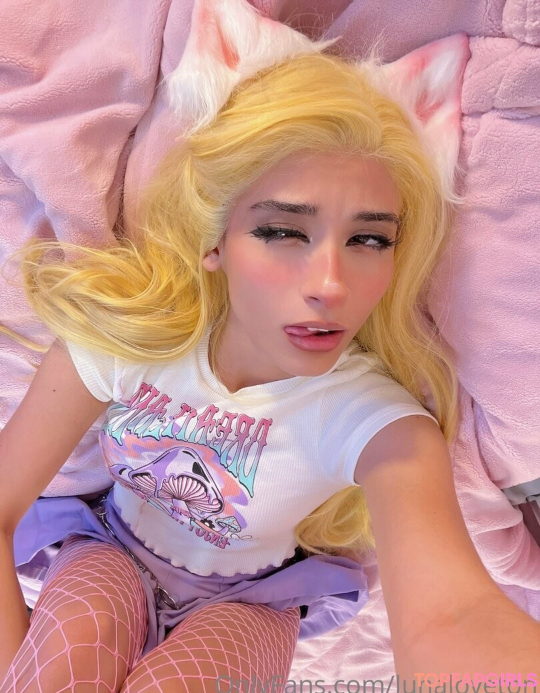 Foto desnuda filtrada de OnlyFans de Lunaloveton #136 Foto desnuda filtrada de OnlyFans de Lunaloveton #136