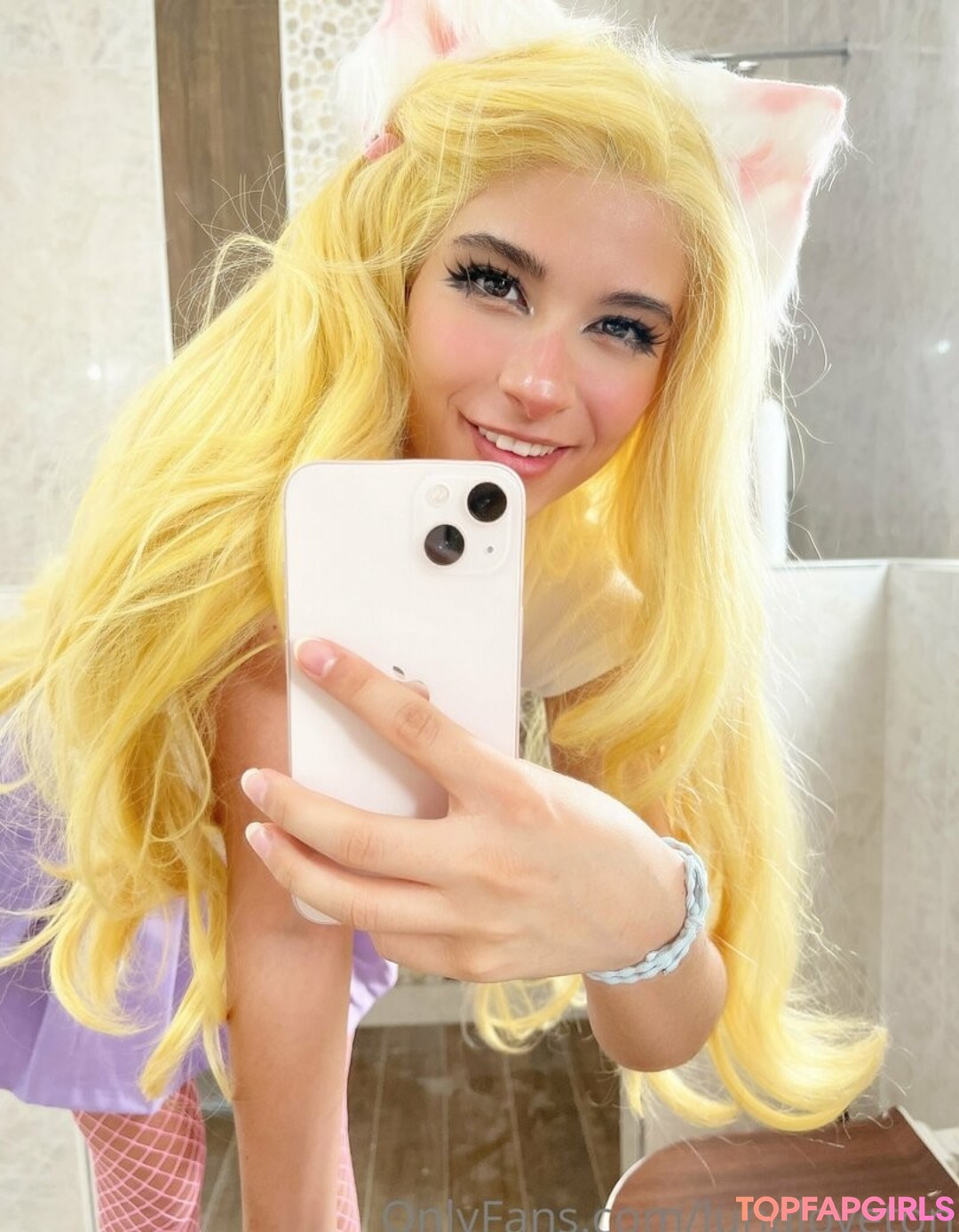 Foto desnuda filtrada de OnlyFans de Lunaloveton #158 Foto desnuda filtrada de OnlyFans de Lunaloveton #158