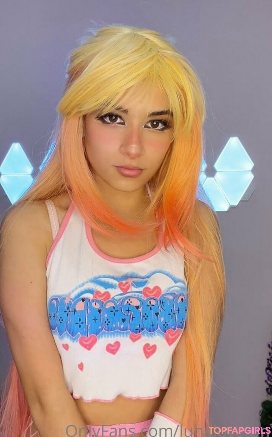 Foto desnuda filtrada de OnlyFans de Lunaloveton #173 Foto desnuda filtrada de OnlyFans de Lunaloveton #173