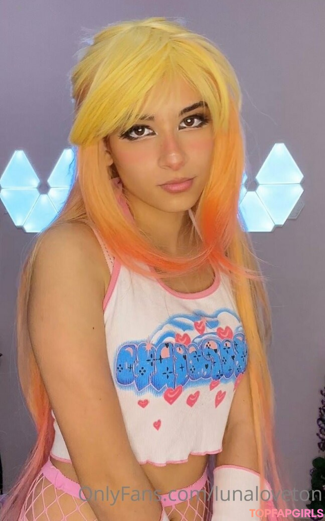 Foto desnuda filtrada de OnlyFans de Lunaloveton #174 Foto desnuda filtrada de OnlyFans de Lunaloveton #174