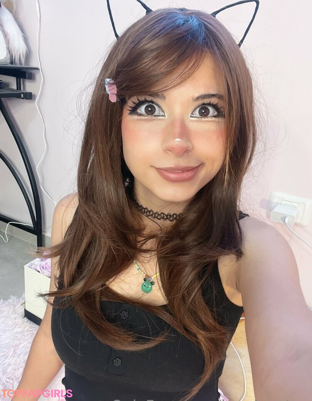 Foto desnuda filtrada de OnlyFans de Lunaloveton #396 Foto desnuda filtrada de OnlyFans de Lunaloveton #396