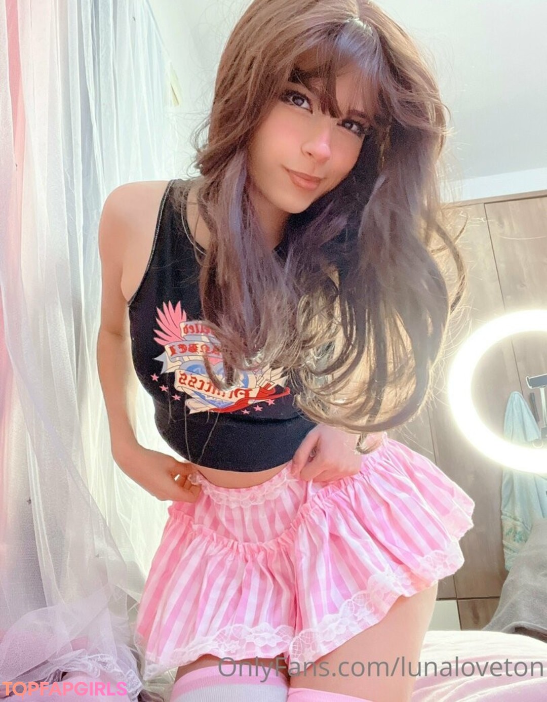 Foto desnuda filtrada de OnlyFans de Lunaloveton #59 Foto desnuda filtrada de OnlyFans de Lunaloveton #59