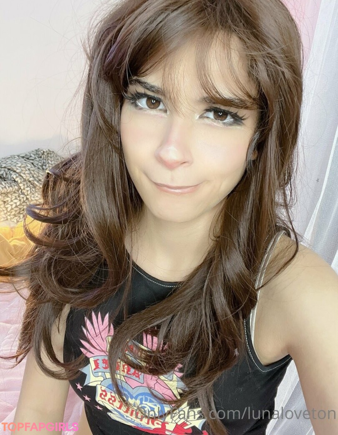 Foto desnuda filtrada de OnlyFans de Lunaloveton #99 Foto desnuda filtrada de OnlyFans de Lunaloveton #99