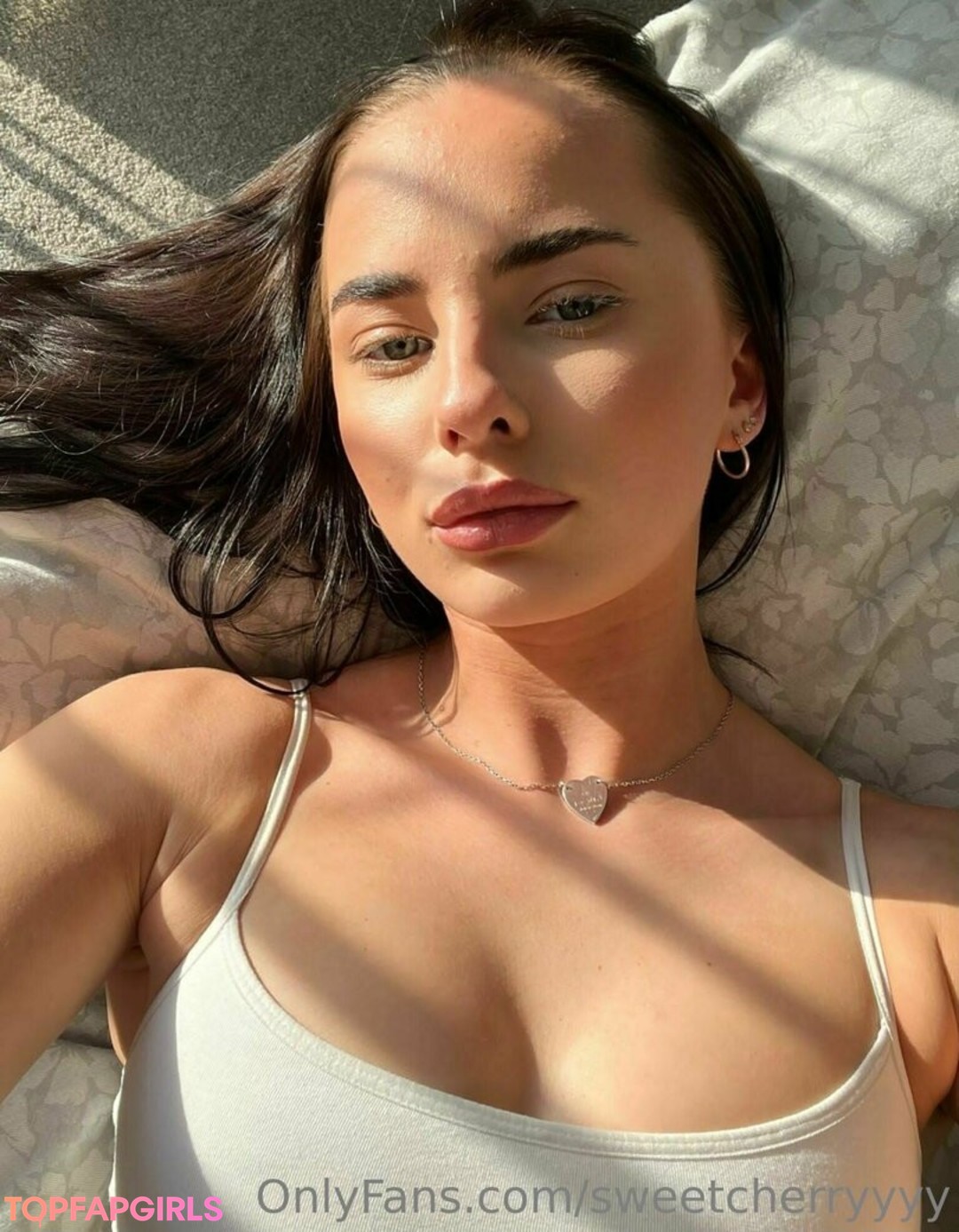 Foto desnuda filtrada de OnlyFans de Sweetcherryyyy #29 Foto desnuda filtrada de OnlyFans de Sweetcherryyyy #29