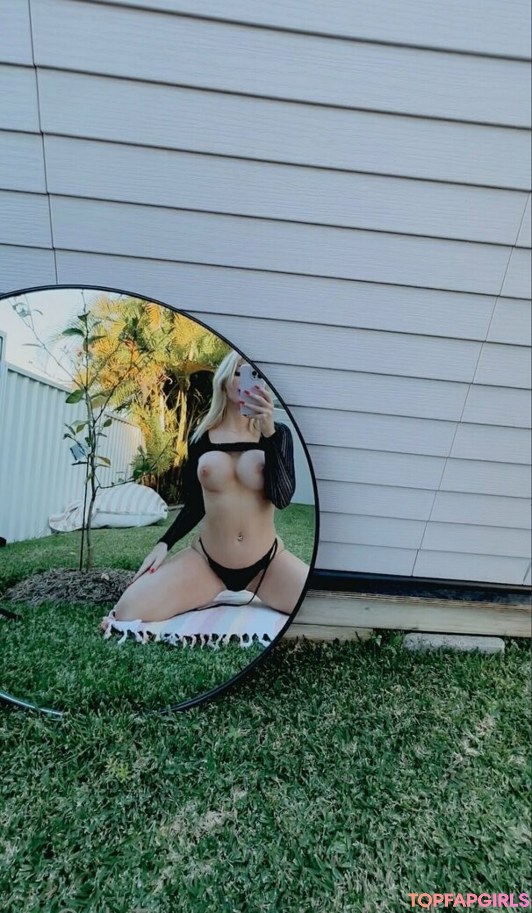 Foto desnuda filtrada de OnlyFans de Carlycakesxo #86 Foto desnuda filtrada de OnlyFans de Carlycakesxo #86
