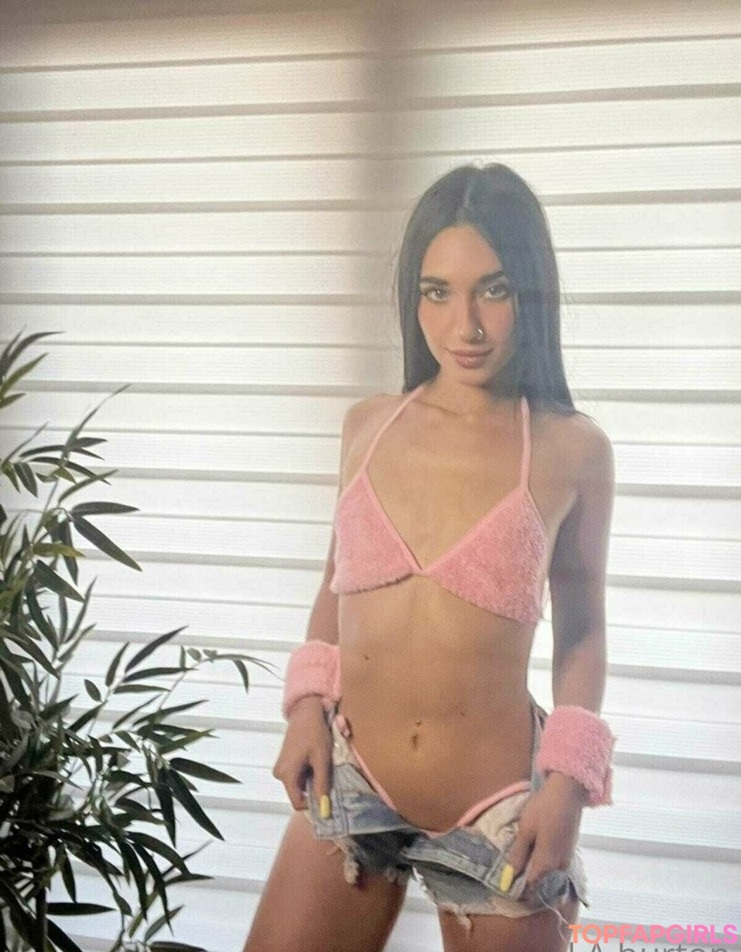 Foto desnuda filtrada de OnlyFans de Jesicaburton #58 Foto desnuda filtrada de OnlyFans de Jesicaburton #58