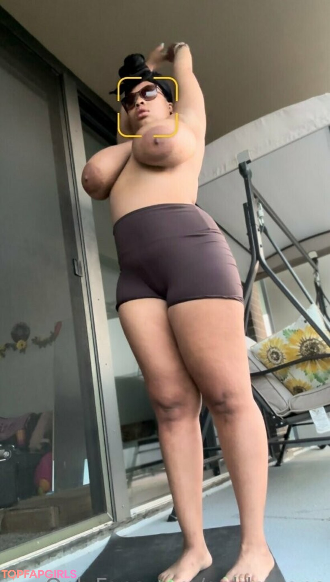 Foto desnuda filtrada de OnlyFans de Goldenjans #110 Foto desnuda filtrada de OnlyFans de Goldenjans #110