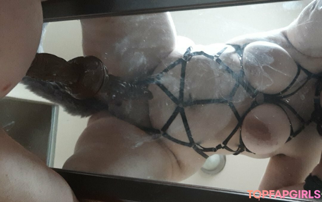 Foto desnuda filtrada de OnlyFans de Amylovotomy #65 Foto desnuda filtrada de OnlyFans de Amylovotomy #65