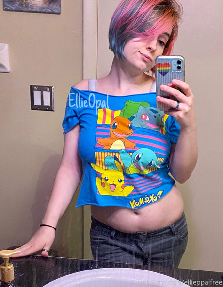 Foto desnuda filtrada de OnlyFans de Ellieopalfree