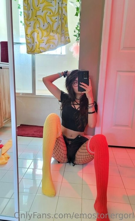 Emostonergorl