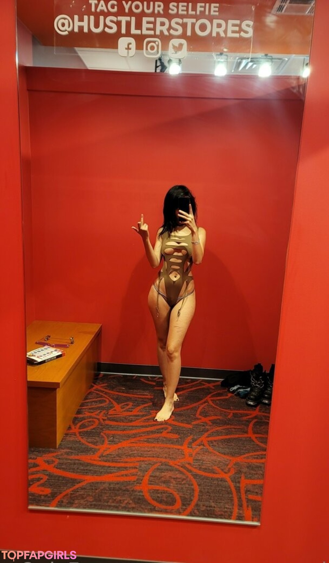 Foto desnuda filtrada de OnlyFans de Emostonergorl #375 Foto desnuda filtrada de OnlyFans de Emostonergorl #375