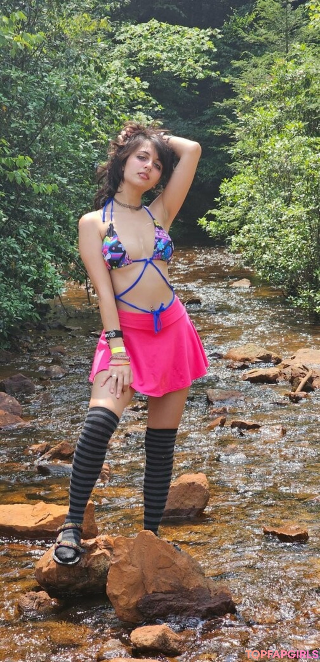 Foto desnuda filtrada de OnlyFans de Emostonergorl #432 Foto desnuda filtrada de OnlyFans de Emostonergorl #432