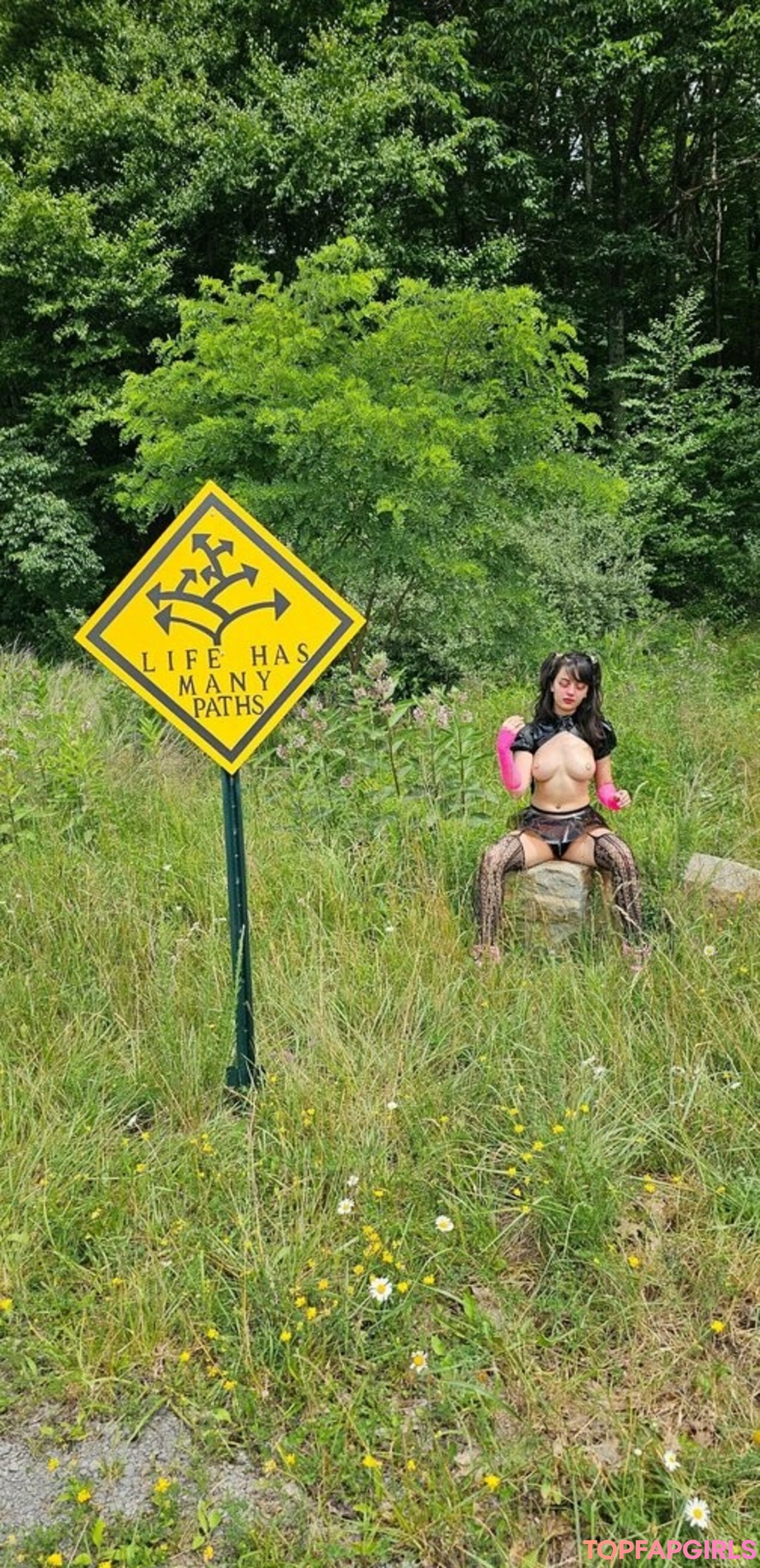 Foto desnuda filtrada de OnlyFans de Emostonergorl #463 Foto desnuda filtrada de OnlyFans de Emostonergorl #463