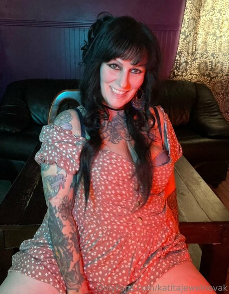 Foto desnuda filtrada de OnlyFans de Katitajewelnovak