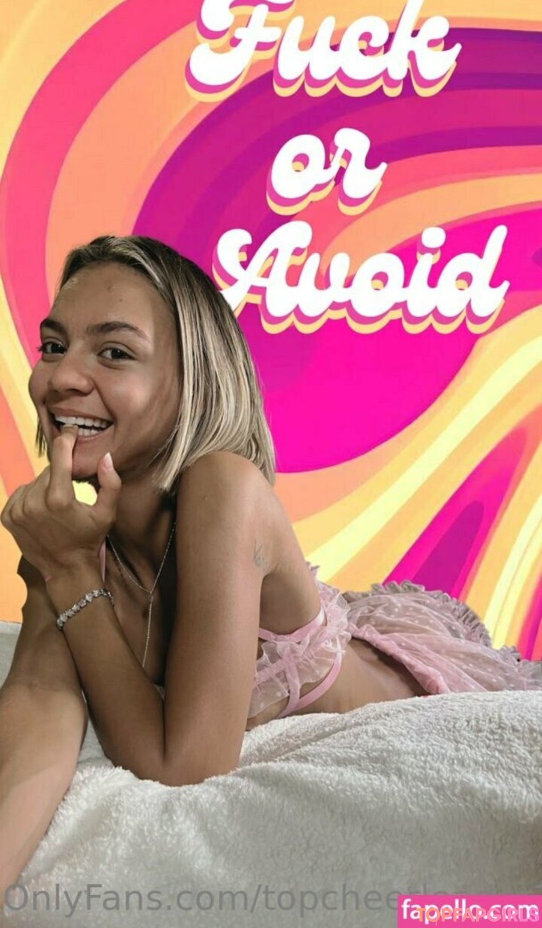 Foto desnuda filtrada de OnlyFans de Topcheerleader18 #343 Foto desnuda filtrada de OnlyFans de Topcheerleader18 #343